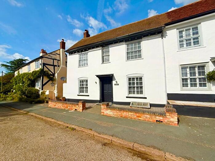 4 Bedroom Cottage For Sale In Watling Street, Little Brickhill, MK17