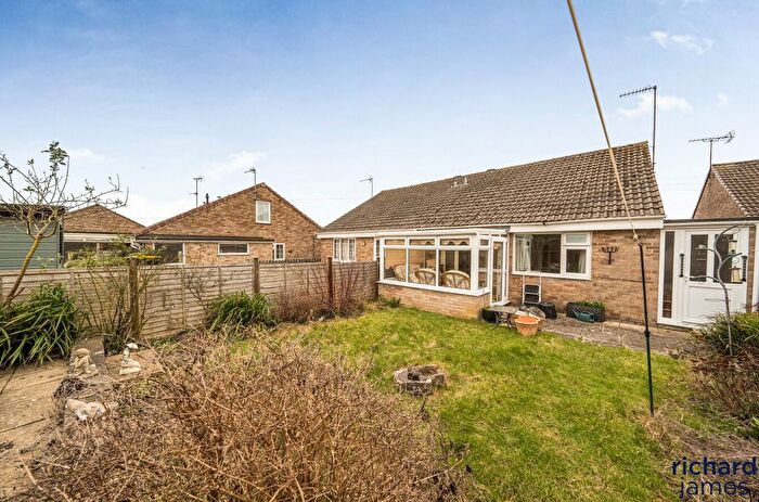 2 Bedroom Semi-detached House For Sale In Keats Close, Royal Wootton Bassett, SN4