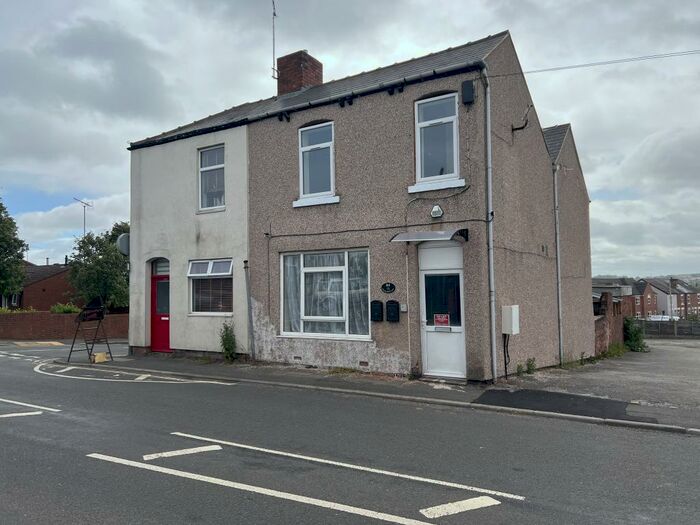 2 Bedroom Flat To Rent In High Street, New Whittington, Chesterfield, S43