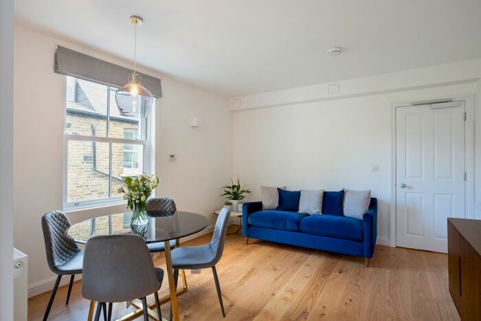 2 Bedroom Flat To Rent In Wandsworth Bridge Road, London, SW6