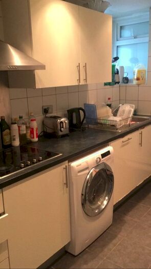3 Bedroom Flat To Rent In Lancaster Terrace, London, W2
