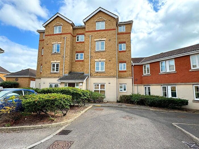1 Bedroom Apartment For Sale In Collier Way, Southend-on-Sea, Essex, SS1