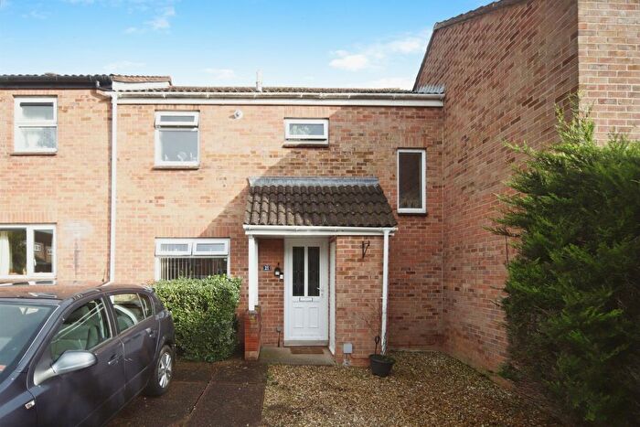 2 Bedroom Terraced House For Sale In Franklin Close, Taunton, TA2