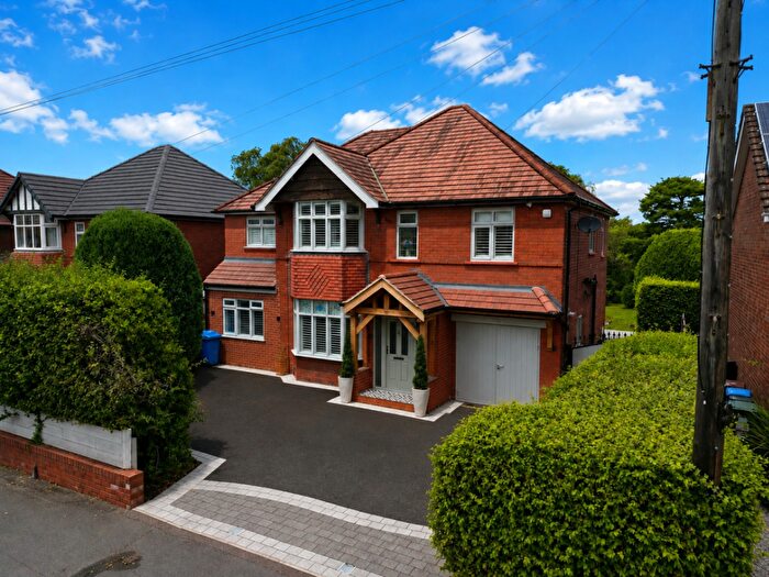 4 Bedroom Detached House For Sale In Avondale Avenue, Hazel Grove, Stockport, Cheshire, SK7