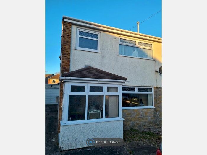 3 Bedroom Semi-Detached House To Rent In St Anne's Drive, Pontypridd, CF38