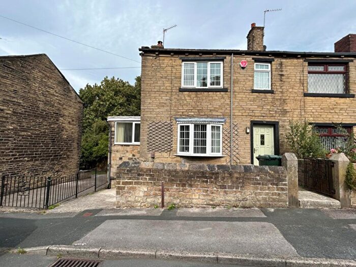 2 Bedroom Terraced House For Sale In White Lane, Odsal, Bradford, BD6