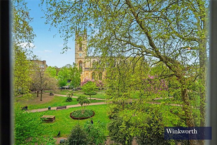 1 Bedroom Flat For Sale In Meriden Court, Chelsea Manor Street, London, SW3