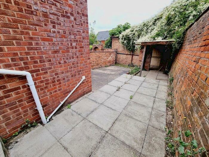 5 Bedroom Terraced House To Rent In Tachbrook Road, Leamington Spa, Warwickshire, CV31