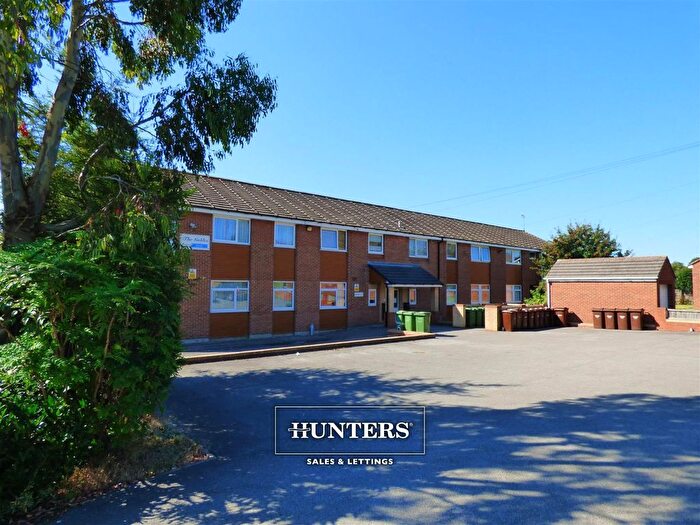 2 Bedroom Flat To Rent In The Gables, Pontefract, WF8