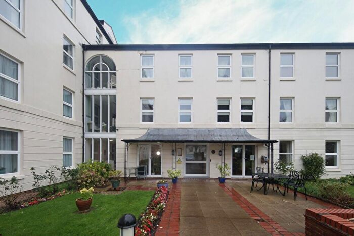 1 Bedroom Retirement Property For Sale In Binswood Avenue, Leamington Spa, CV32