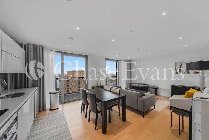 2 Bedroom Flat To Rent In Heritage Tower, East Ferry Road, Canary Wharf, London, E14