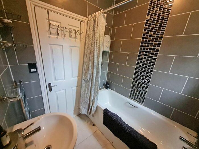 2 Bedroom End Of Terrace House For Sale In Moss Lane, Whitefield, M45