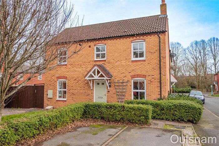 3 Bedroom End Of Terrace House For Sale In Iron Way, Bromsgrove, Worcestershire, B60