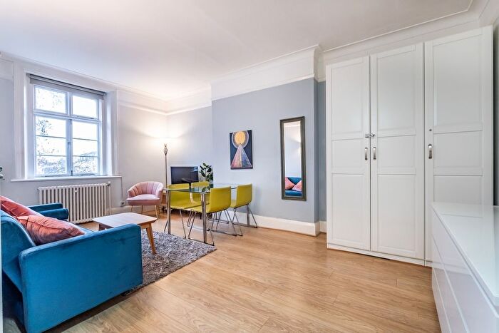 Studio To Rent In Westbourne Terrace, London, W2