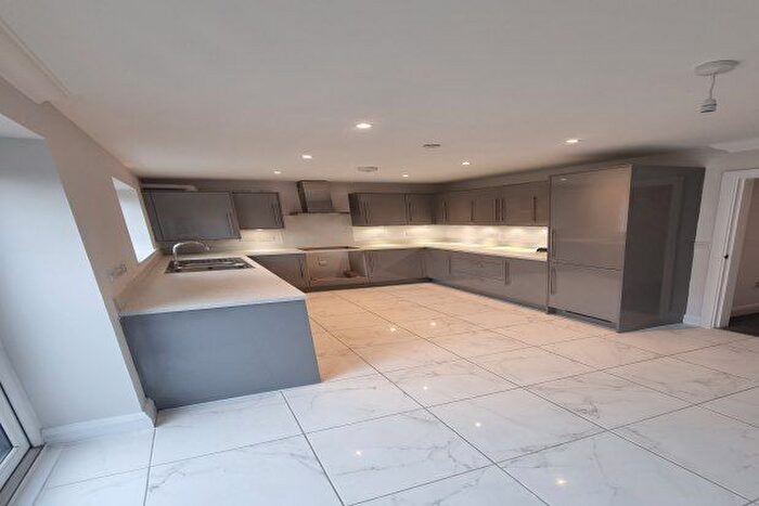 3 Bedroom Property To Rent In Cae Topyn, Denbigh, LL16