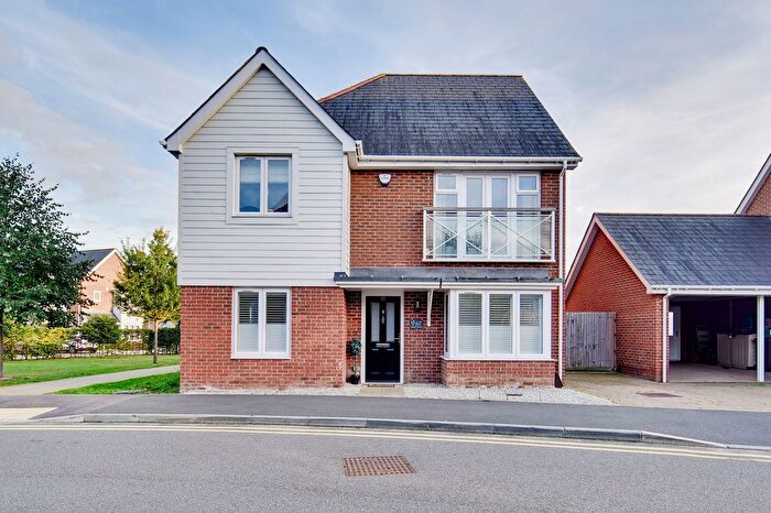 4 Bedroom Detached House For Sale In Amisse Drive, Snodland, ME6