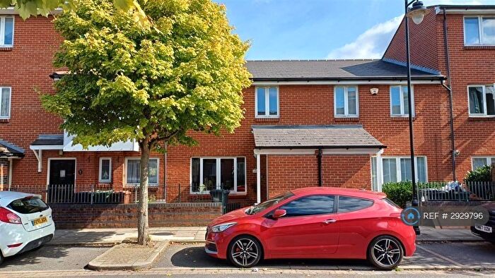 3 Bedroom Terraced House To Rent In Heather Road, London, E4