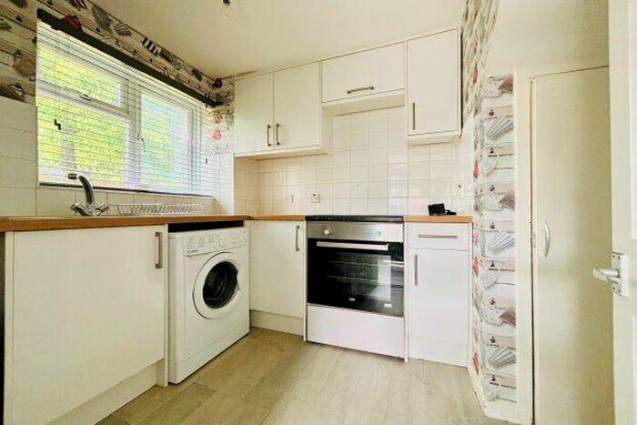 1 Bedroom End Of Terrace House To Rent In Hanway, Gillingham, ME8