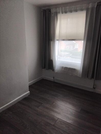 3 Bedroom Terraced House To Rent In Hollis Road, Coventry, CV3