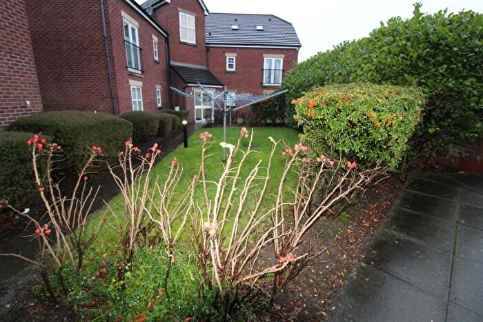 2 Bedroom Apartment For Sale In Abernethy Street, Horwich, Bolton, BL6