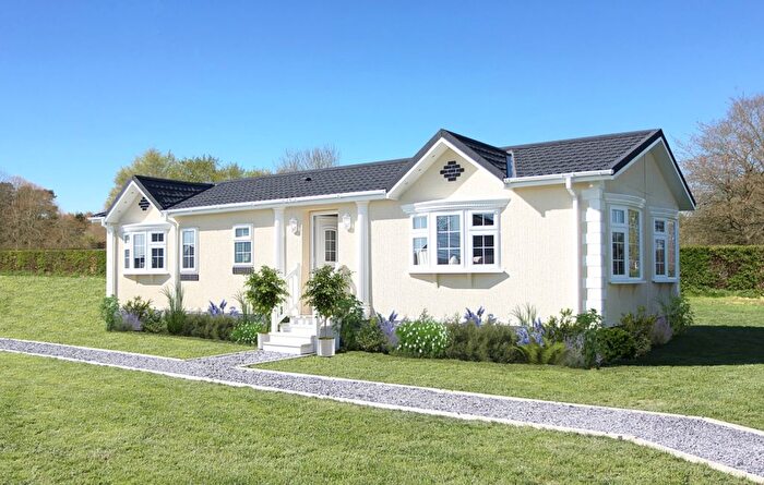 2 Bedroom Mobile/park Home For Sale In Greenacres Park Ltd, Greenacres Park, Adbolton Lane, West Bridgford, Nottingham, Nottinghamshire, NG2