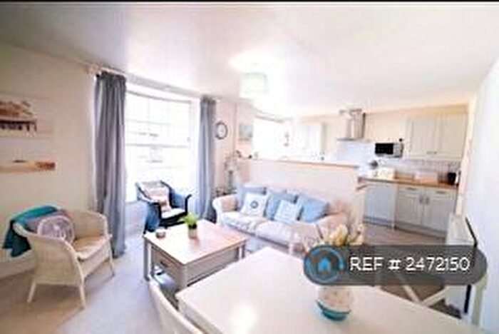 2 Bedroom Flat To Rent In Addington Street, Ramsgate, CT11