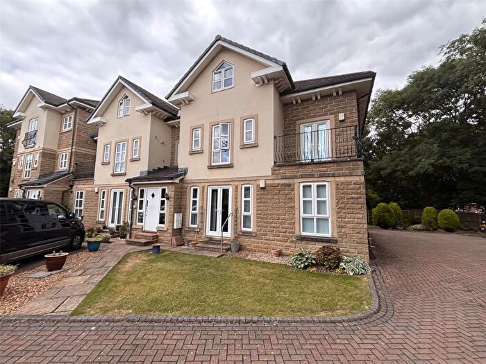 2 Bedroom Flat To Rent In Ring Road, Seacroft, Leeds, West Yorkshire, LS14