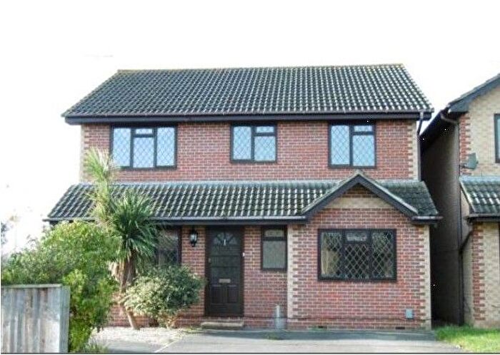 4 Bedroom Detached House To Rent In Wraxall Close, Poole, BH17