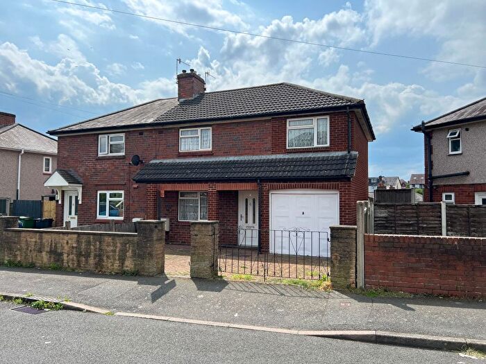 3 Bedroom Semi-Detached House For Sale In Norwich Road, Dudley, West Midlands, DY2