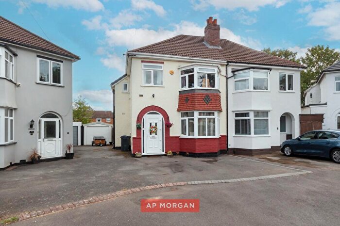 3 Bedroom Semi Detached House For Sale In Fallowfield Avenue, Birmingham, West Midlands, B28