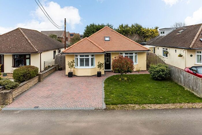 3 Bedroom Detached Bungalow For Sale In Hanney Road, Steventon, OX13