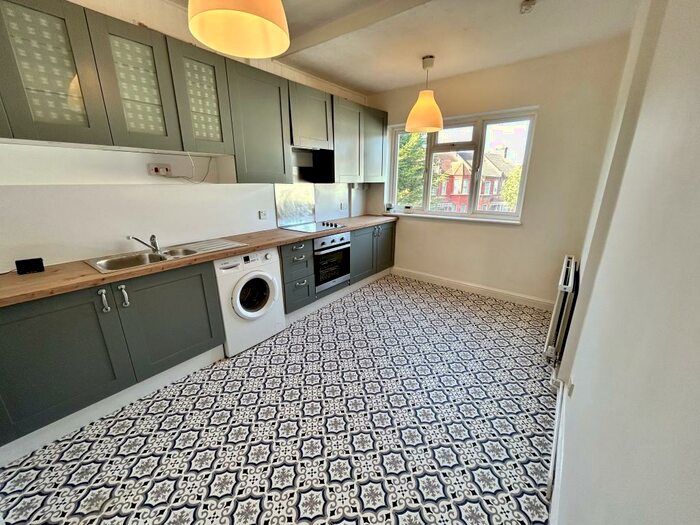 2 Bedroom Property To Rent In Heath Road, HA1