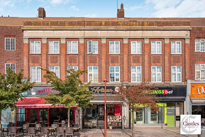 3 Bedroom Maisonette To Rent In High Street, Waltham Cross, EN8