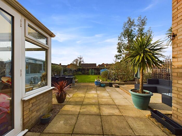 4 Bedroom Detached House For Sale In Peterborough Road, Farcet, PE7