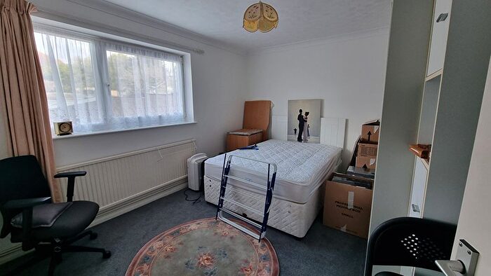 2 Bedroom Flat To Rent In Buckhurst Road, Bexhill On Sea, TN40