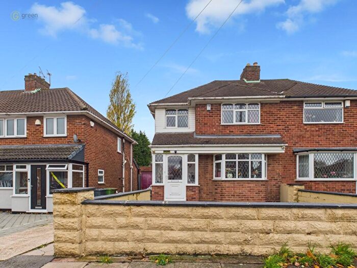 3 Bedroom Semi-Detached House For Sale In Chantrey Crescent, Great Barr, B43