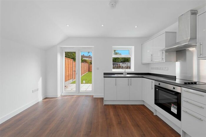 1 Bedroom Flat To Rent In Essex Road, London, NW10