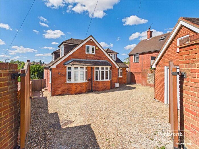 4 Bedroom Detached House For Sale In Grove Hill, Emmer Green, Reading, Berkshire, RG4