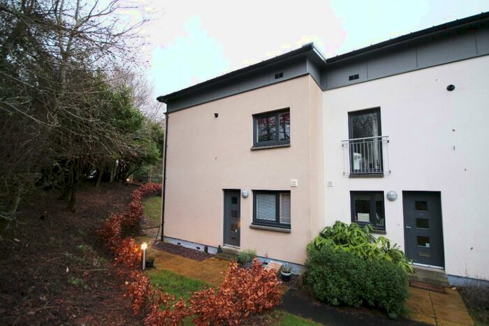 3 Bedroom Apartment To Rent In Glamis Gardens, Dundee, Angus, DD2