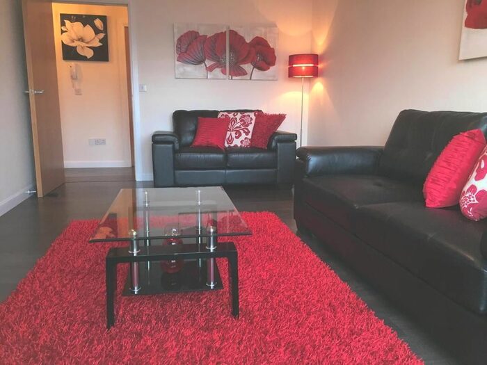 2 Bedroom Flat To Rent In Portland Street, City Centre, Aberdeen, AB11