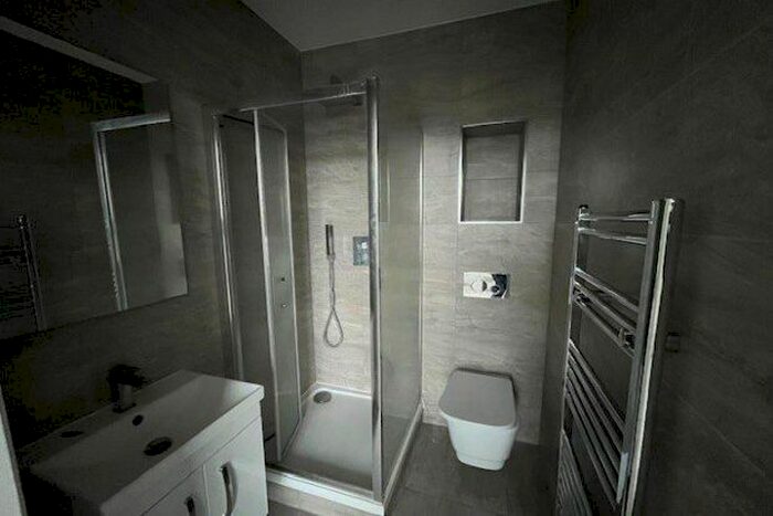 2 Bedroom Flat To Rent In Downmill Road, Bracknell, RG12