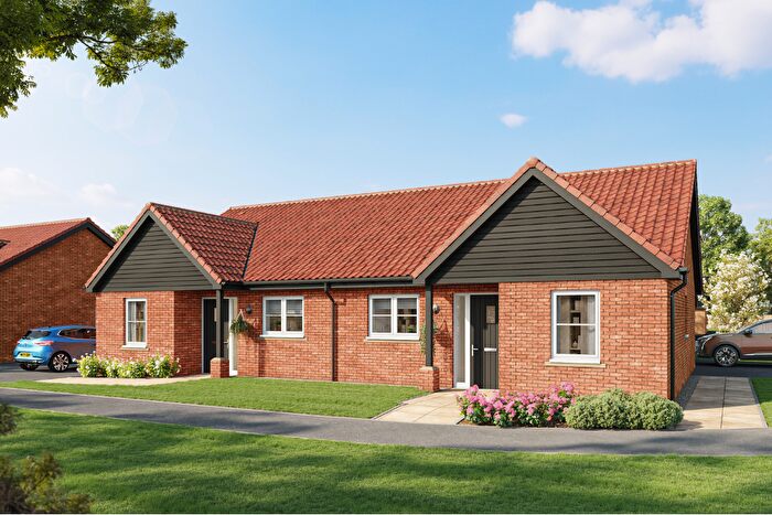 2 Bedroom Semi-detached Bungalow For Sale In Kings Lynn Road, Hunstanton, PE36