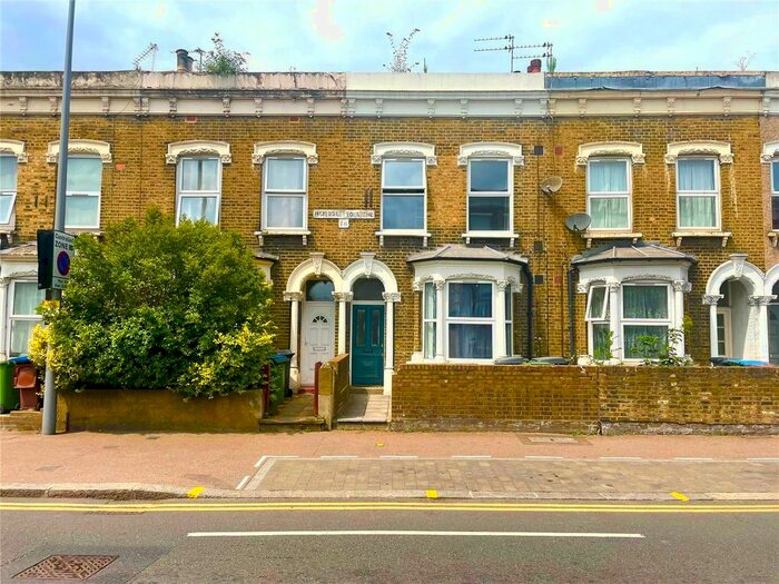 1 Bedroom Flat To Rent In High Road Leytonstone, London, E11