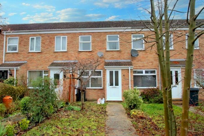 2 Bedroom Terraced House To Rent In Crediton Close, Bedford, Bedfordshire, MK40