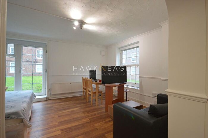 2 Bedroom Flat To Rent In Bromley High Street, London, Greater London., E3