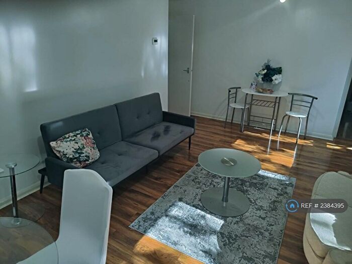 1 Bedroom Flat To Rent In Eynsford House, London, SE17