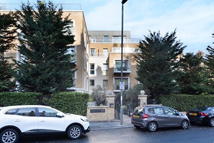 2 Bedroom Flat For Sale In Oakhill Road, East Putney, SW15