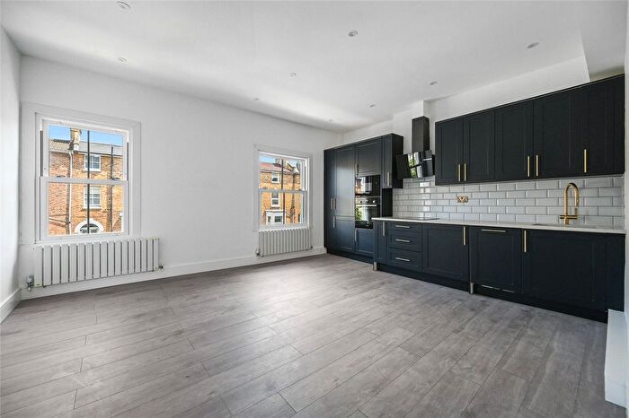 3 Bedroom Flat For Sale In Adelaide Grove, London, W12