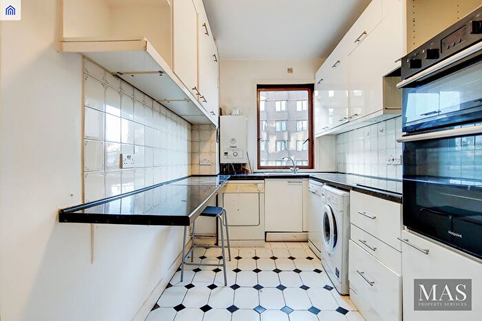 2 Bedroom Flat To Rent In Napier Place, West Kensington, W14