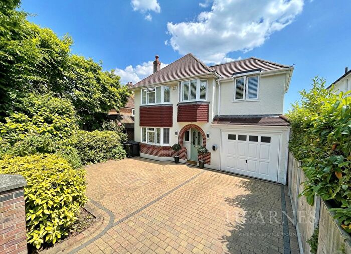4 Bedroom Detached House For Sale In Mount Pleasant Drive, Queens Park, Bournemouth, BH8